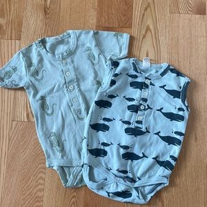 Kate Quinn | sea themed bundle of 2 bodysuits 🐋 18-24mo